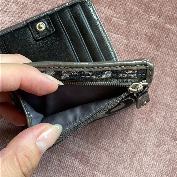 Coach Wallet - Picture 5 of 5